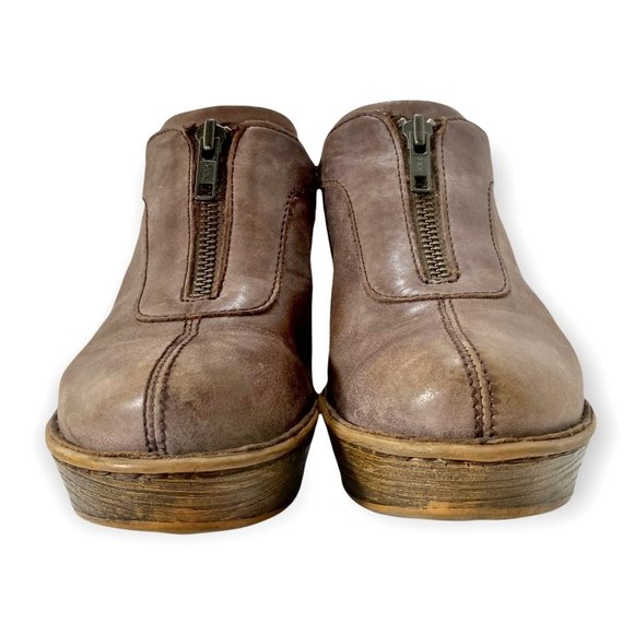 Born Haledon Taupe Leather Clogs 3 Inch Heels - Women's size 8 - Picture 1 of 11